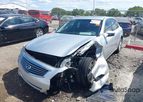 2013 Infiniti G37 Journey z USA, uszkodzony, nr VIN JN1CV6AP6DM720112